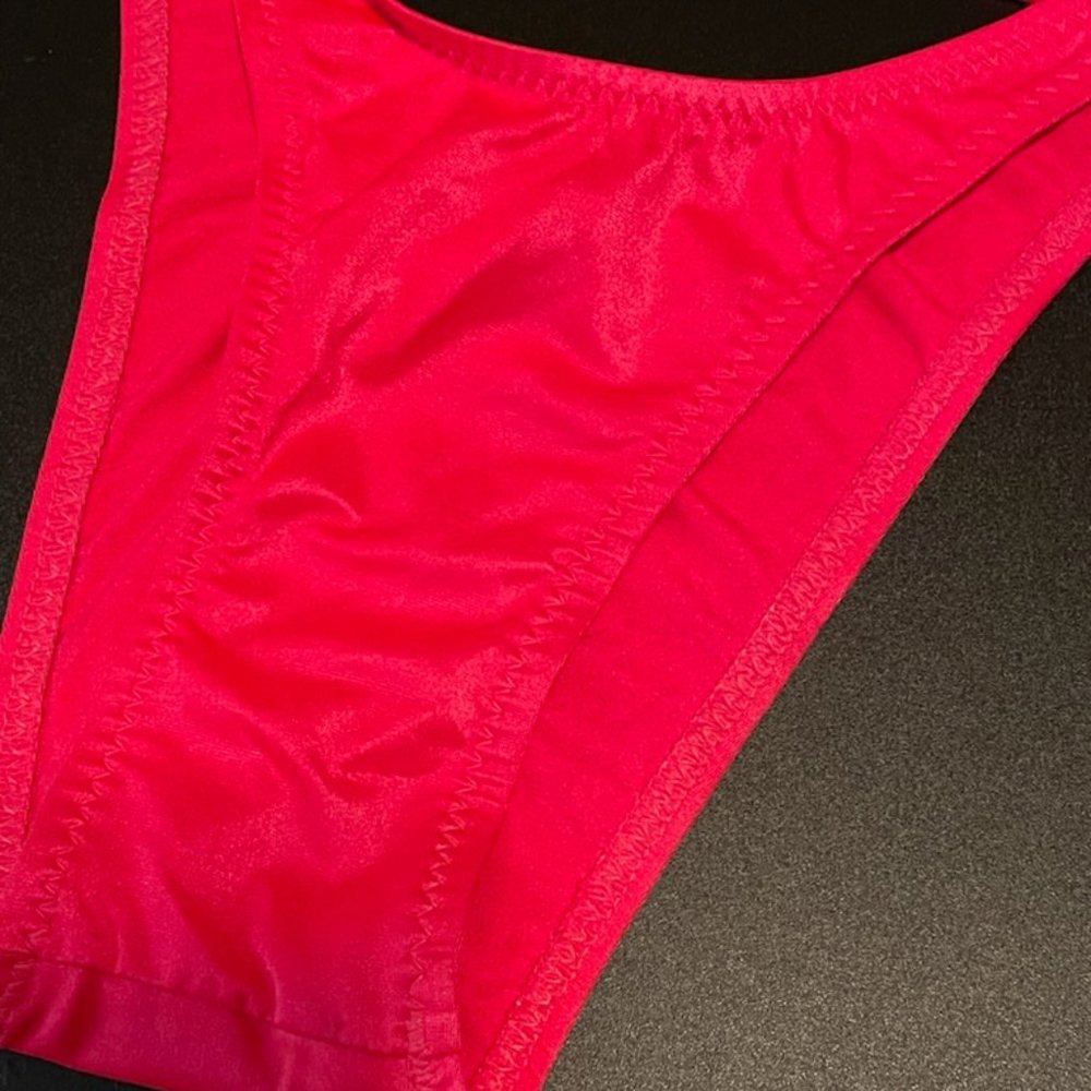 Vintage Ritchie Bikini - Picture 3 of 10